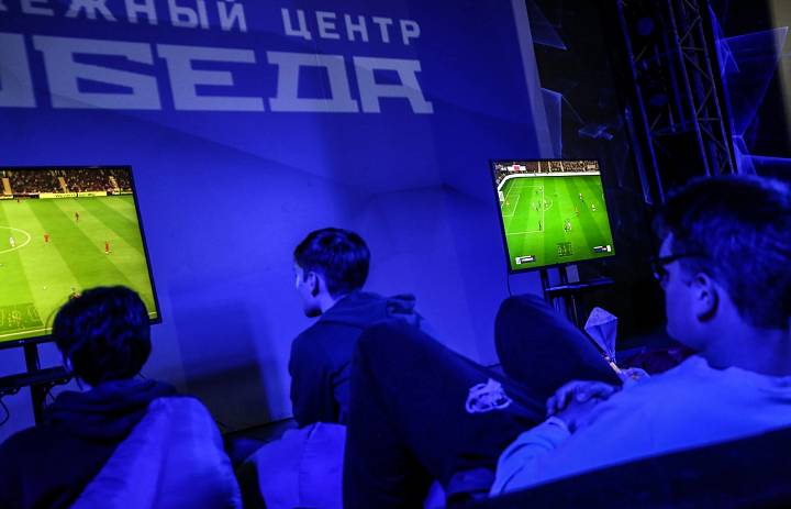 В Молодёжном Центре «Победа» прошёл чемпионат по киберспорту «За нами будущее»!